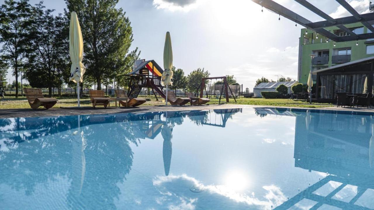 Camping Divoka Voda Bratislava Extérieur photo