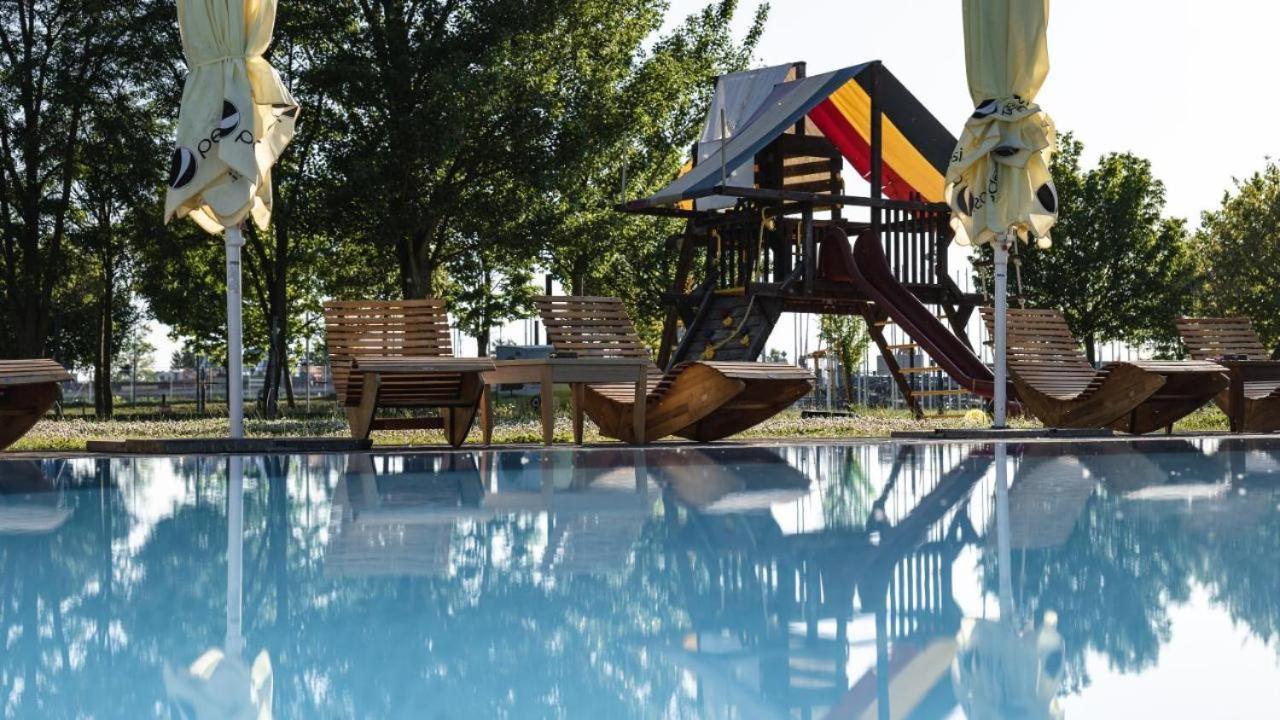 Camping Divoka Voda Bratislava Extérieur photo